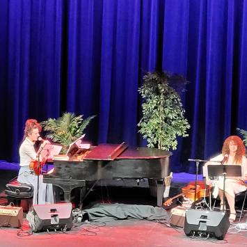 Jesse Paris Smith and Alana Amram in concert at The Umbrella